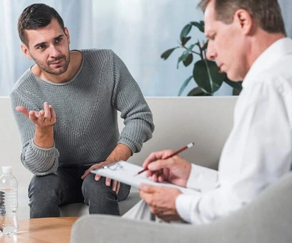 کمپ‌های ترک اعتیاد و تأثیر آن‌ها بر بهبود روابط فردی و اجتماعی